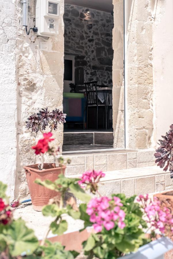 The Stone House Of Iakovos Villa Kaloudhiana Exterior photo